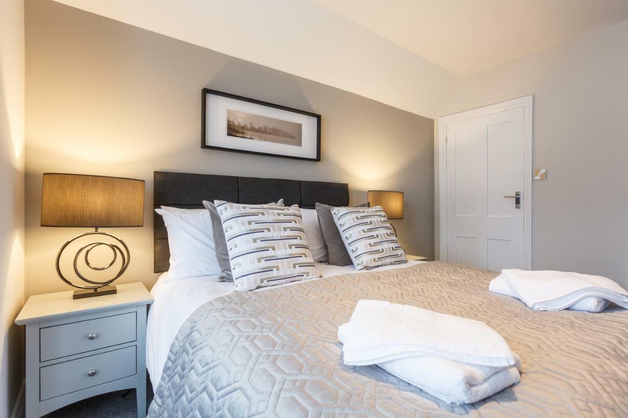 Stylish Town Centre House - 300Mbps, Parking & Sunny Decking Leilighet Bournemouth Eksteriør bilde